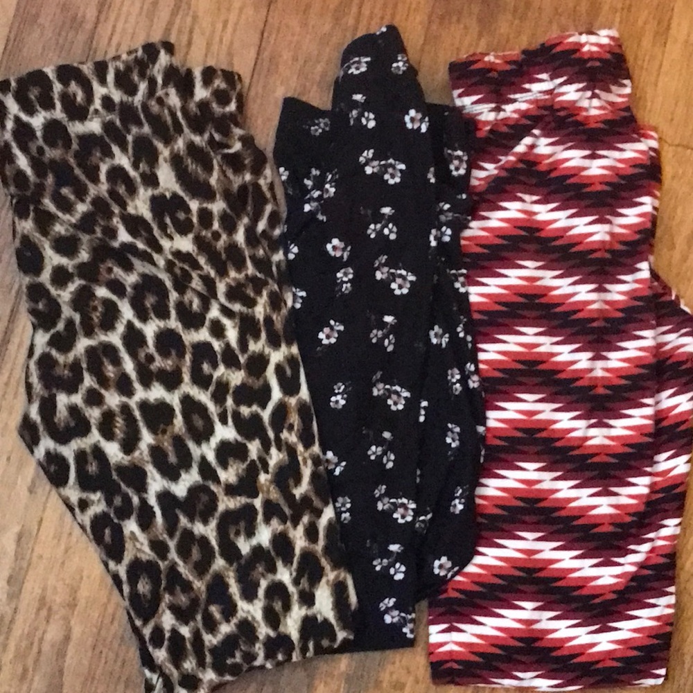 Rue 21 patterned legging bundle